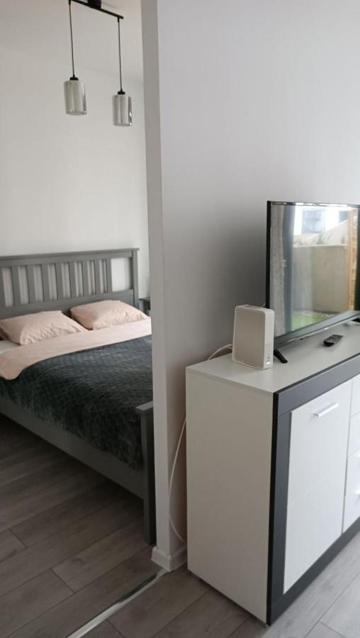 Apartment Z Ogrodkiem Na Warszawskiej Woli Warszawa Eksteriør billede